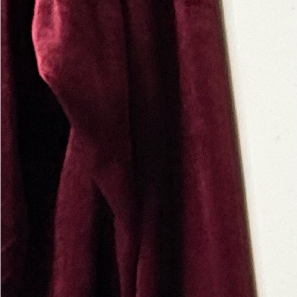 VTG Women’s Velvet Top Blouse L Red Black Button Down Embroidered Long Sleeves - Picture 7 of 11